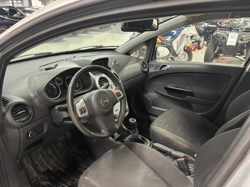 Opel Corsa vaihtoauto