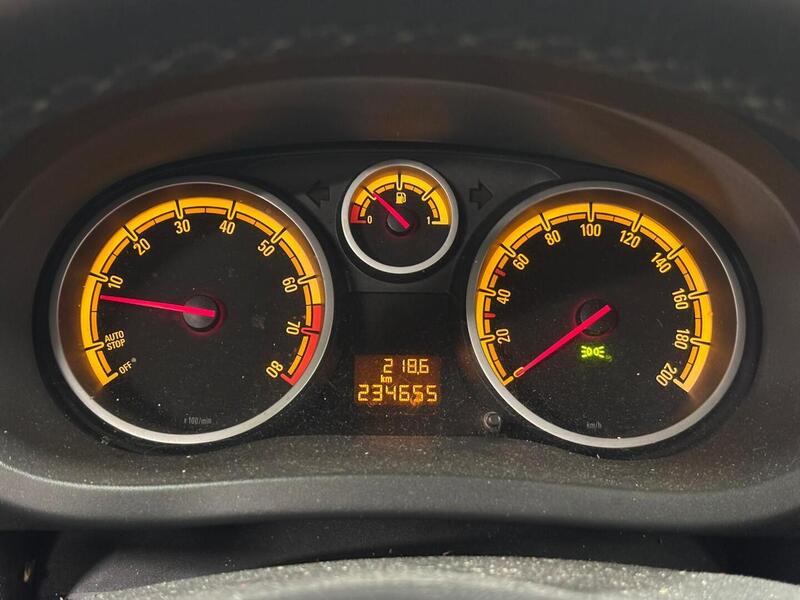 Opel Corsa vaihtoauto