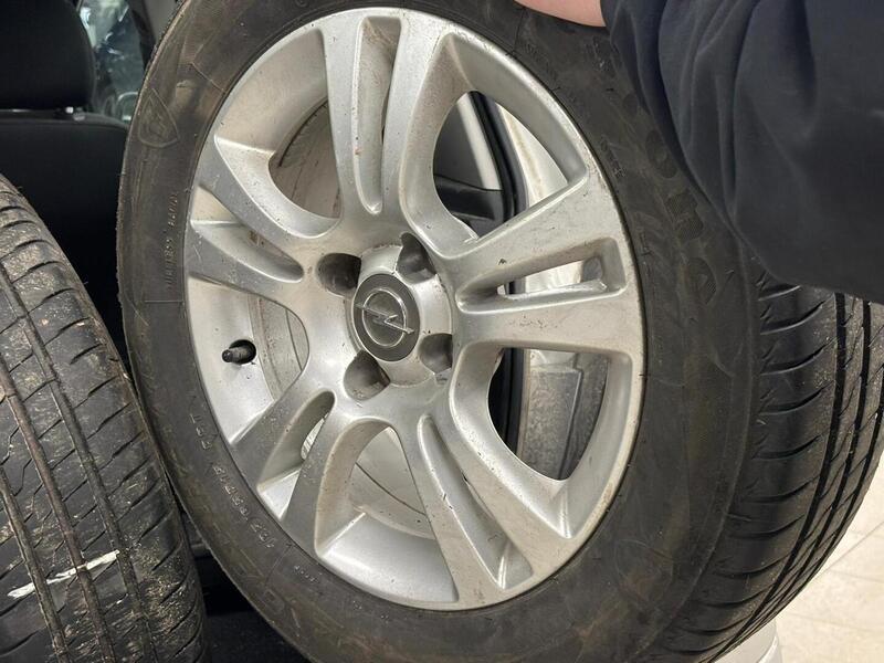 Opel Corsa vaihtoauto