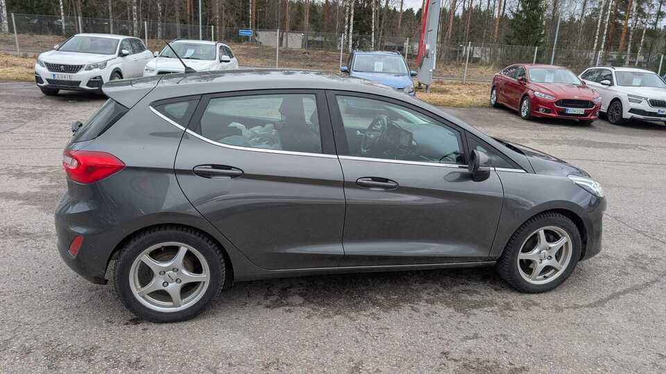 Ford Fiesta vaihtoauto