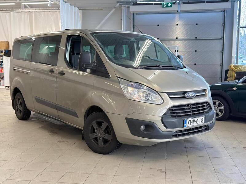 Ford Tourneo Custom vaihtoauto