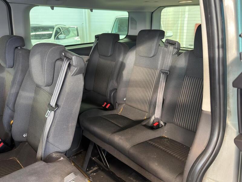 Ford Tourneo Custom vaihtoauto