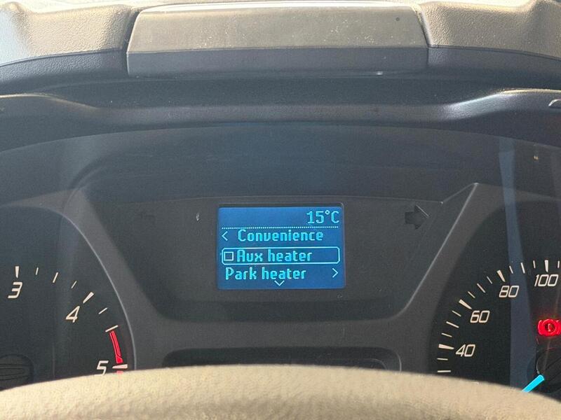 Ford Tourneo Custom vaihtoauto