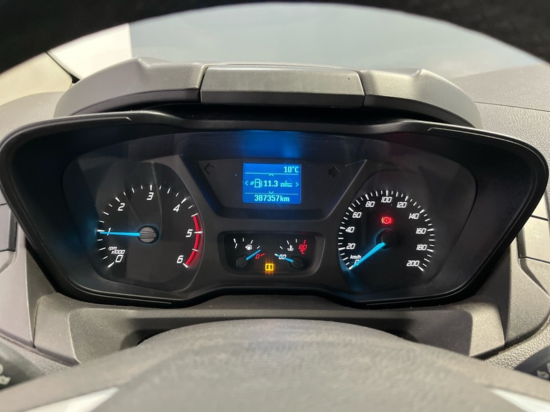 Ford Tourneo Custom vaihtoauto