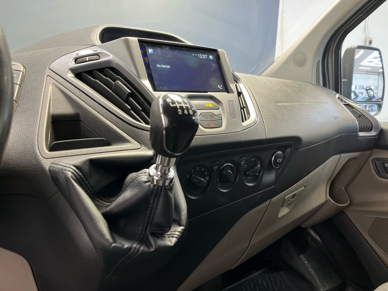 Ford Tourneo Custom vaihtoauto