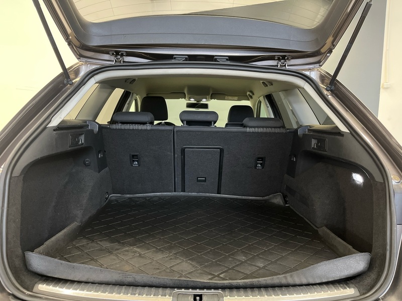 SEAT Leon ST vaihtoauto