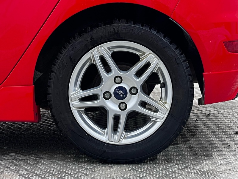 Ford Fiesta vaihtoauto