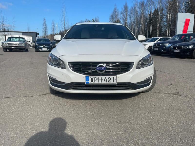 Volvo V60 vaihtoauto