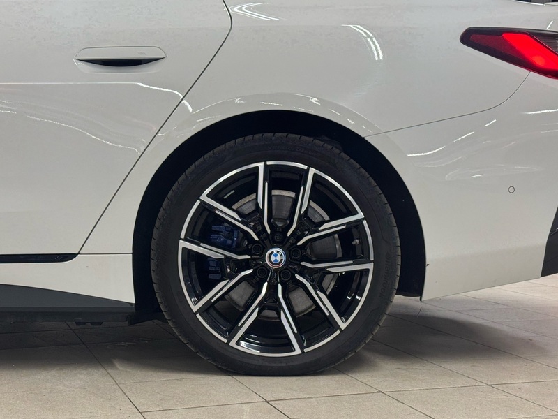 BMW i4 vaihtoauto