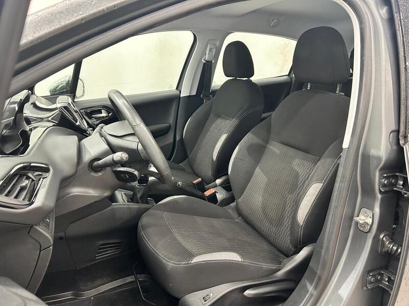 Peugeot 208 vaihtoauto