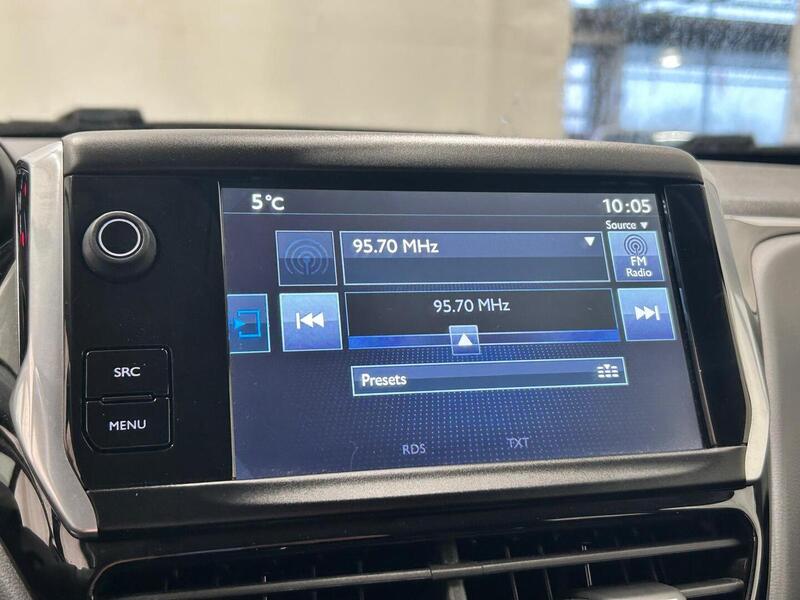 Peugeot 208 vaihtoauto