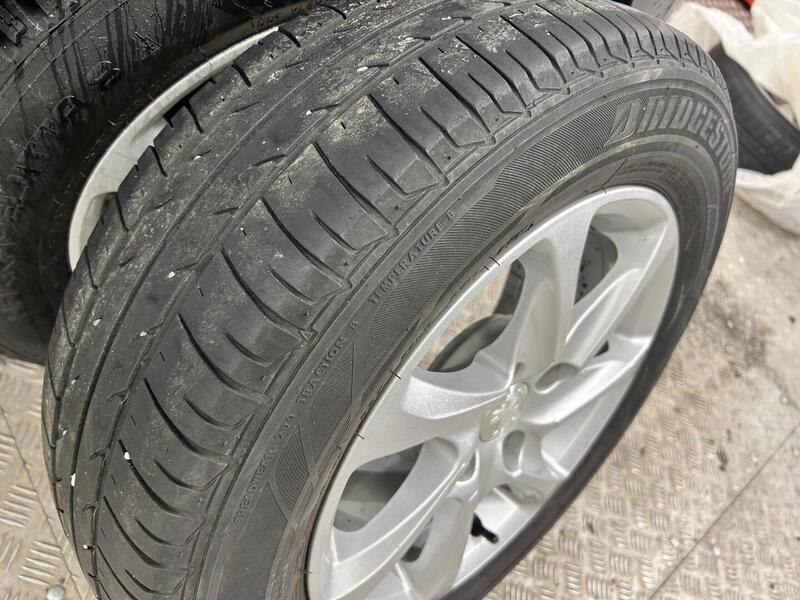 Peugeot 208 vaihtoauto