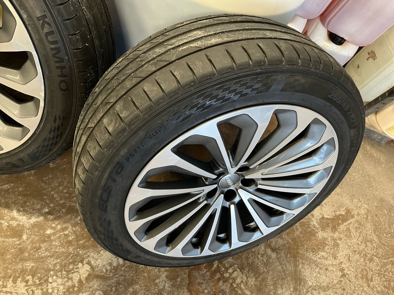 Audi e-tron vaihtoauto