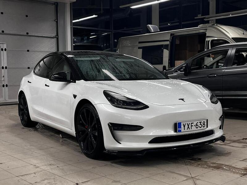 Tesla Model 3 vaihtoauto