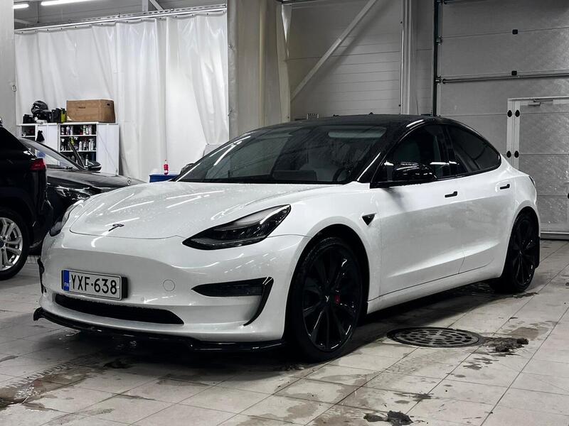 Tesla Model 3 vaihtoauto