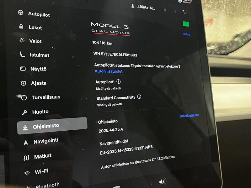 Tesla Model 3 vaihtoauto