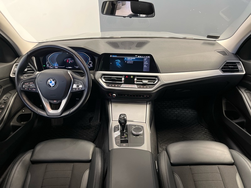 BMW 320 vaihtoauto