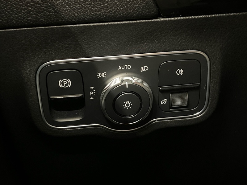 Mercedes-Benz GLA vaihtoauto