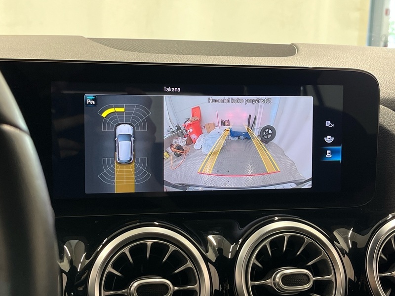 Mercedes-Benz GLA vaihtoauto