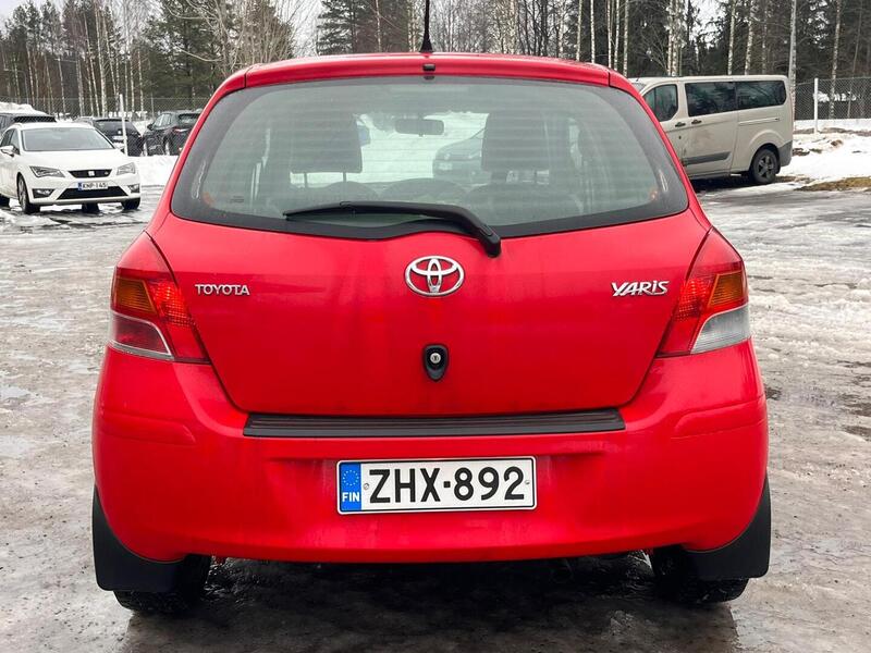 Toyota Yaris vaihtoauto
