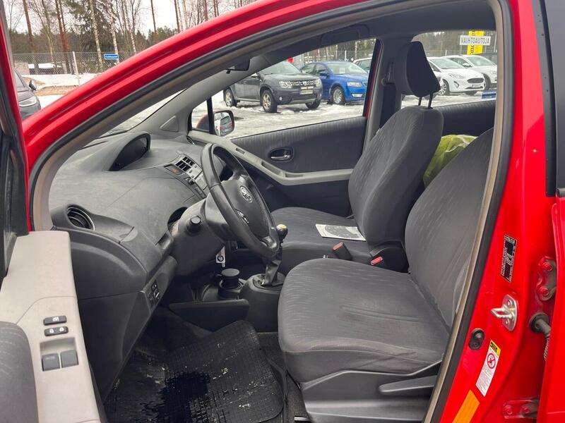 Toyota Yaris vaihtoauto