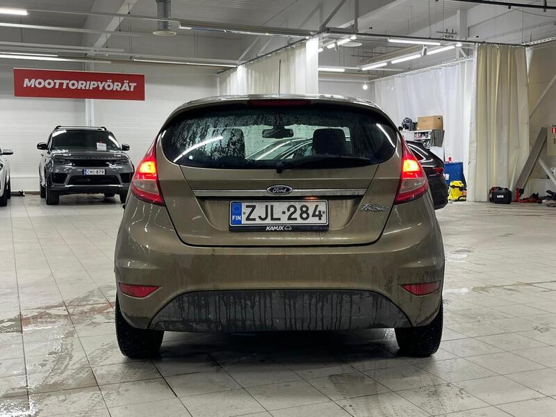 Ford Fiesta vaihtoauto