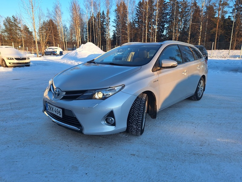 Toyota Auris vaihtoauto