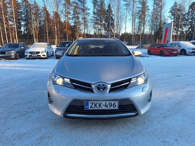 Toyota Auris vaihtoauto