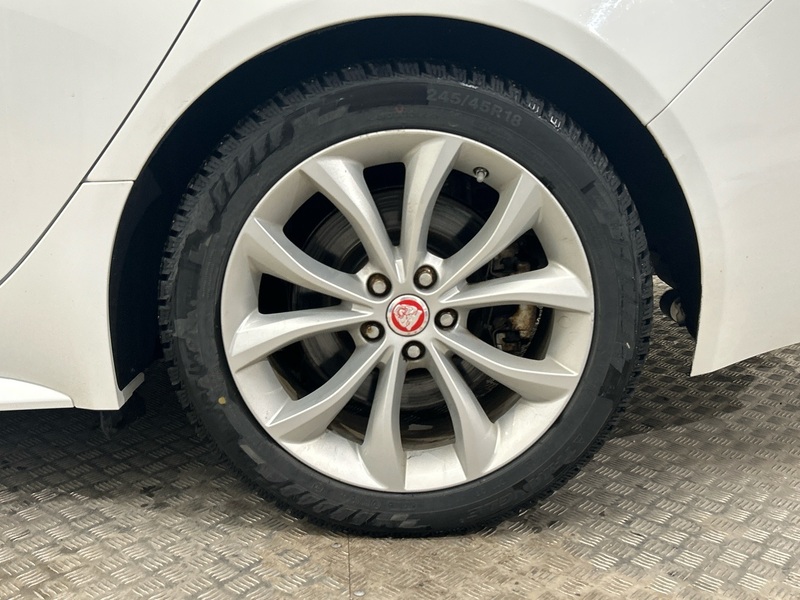 Jaguar XF vaihtoauto