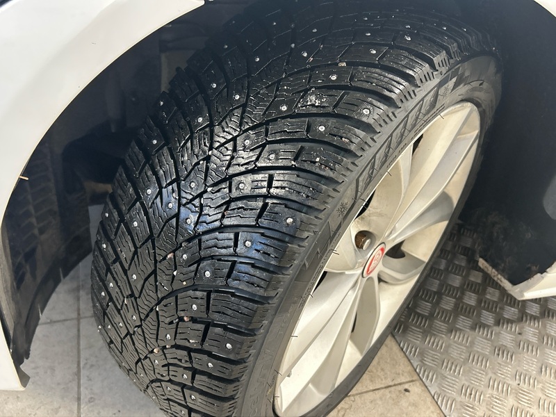 Jaguar XF vaihtoauto