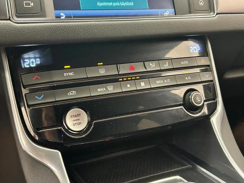 Jaguar XF vaihtoauto