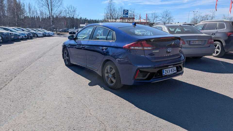 Hyundai IONIQ plug-in vaihtoauto