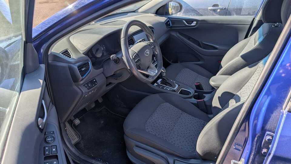 Hyundai IONIQ plug-in vaihtoauto