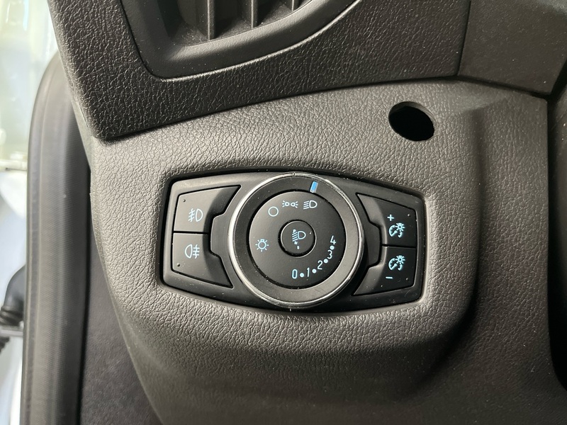 Ford Tourneo Connect vaihtoauto