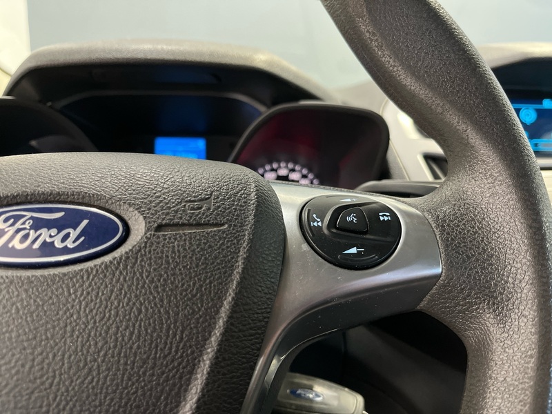 Ford Tourneo Connect vaihtoauto