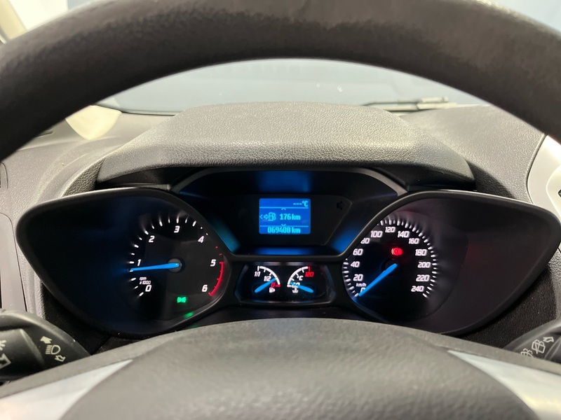 Ford Tourneo Connect vaihtoauto