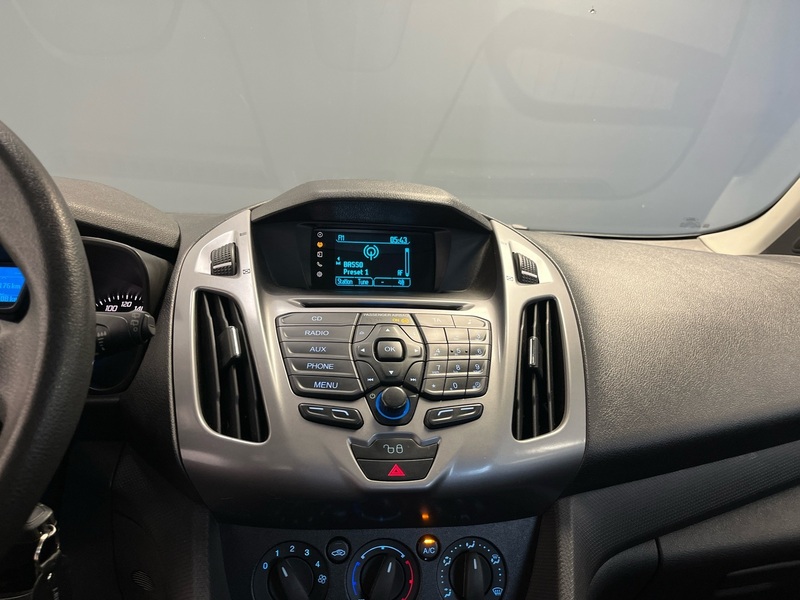 Ford Tourneo Connect vaihtoauto