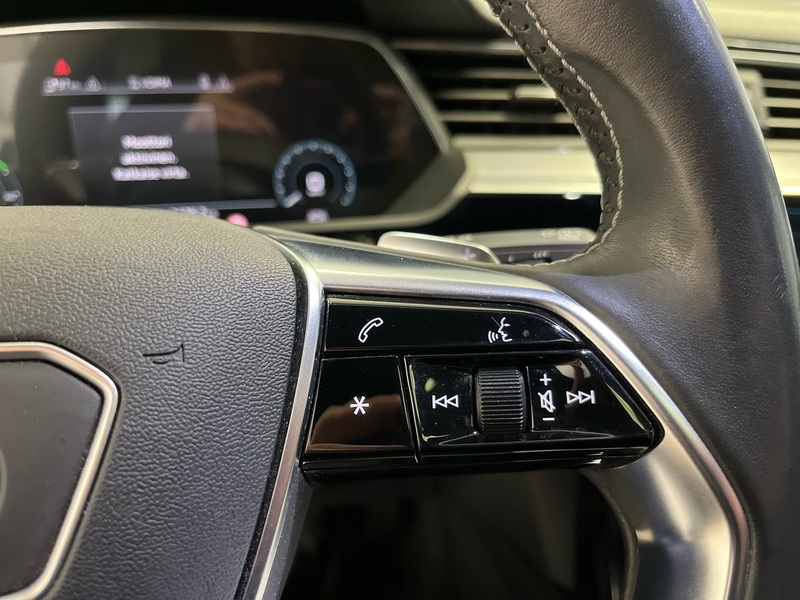 Audi e-tron vaihtoauto