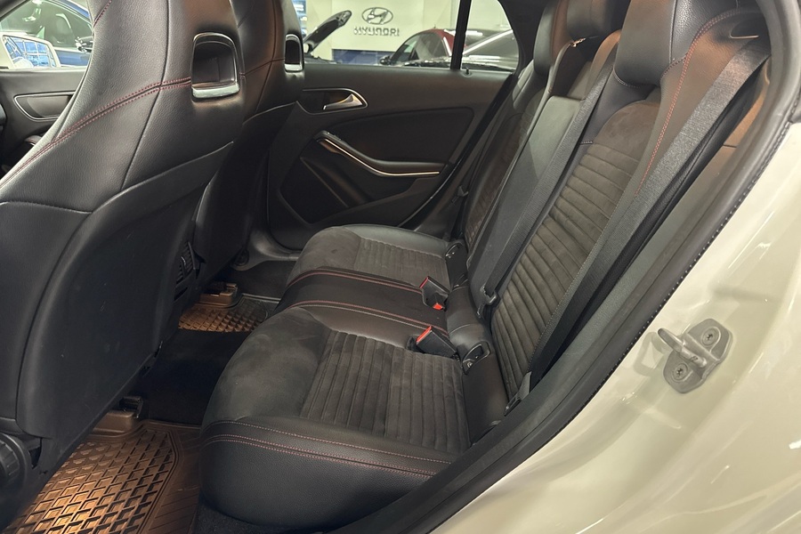 Mercedes-Benz CLA-sarja vaihtoauto