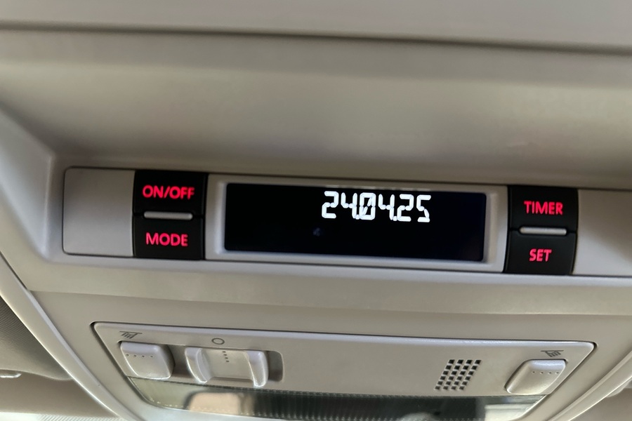 Volkswagen Caravelle vaihtoauto
