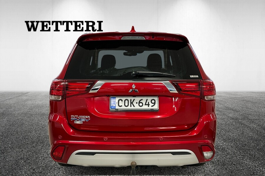 Mitsubishi Outlander PHEV vaihtoauto