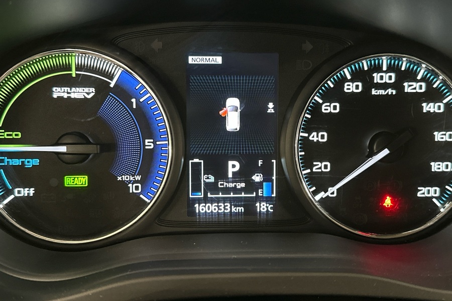 Mitsubishi Outlander PHEV vaihtoauto