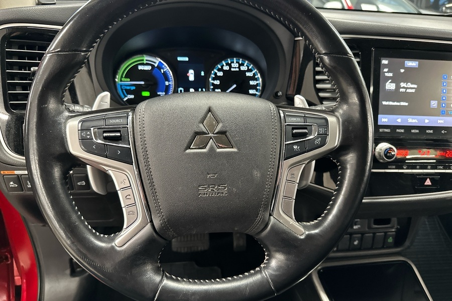 Mitsubishi Outlander PHEV vaihtoauto