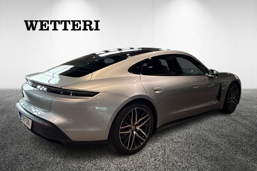 Porsche Taycan vaihtoauto