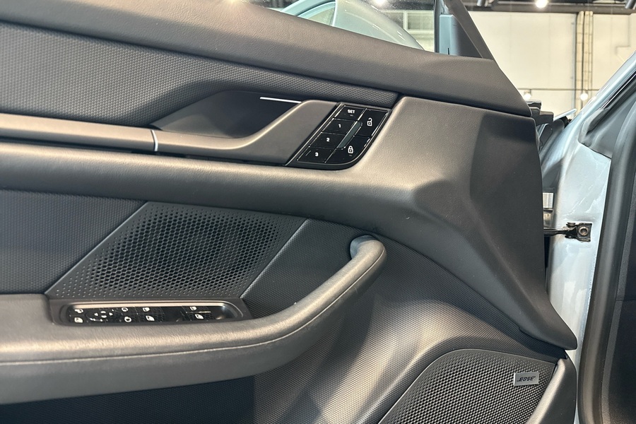 Porsche Taycan vaihtoauto