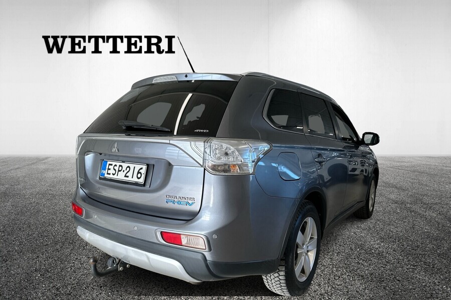 Mitsubishi Outlander PHEV vaihtoauto