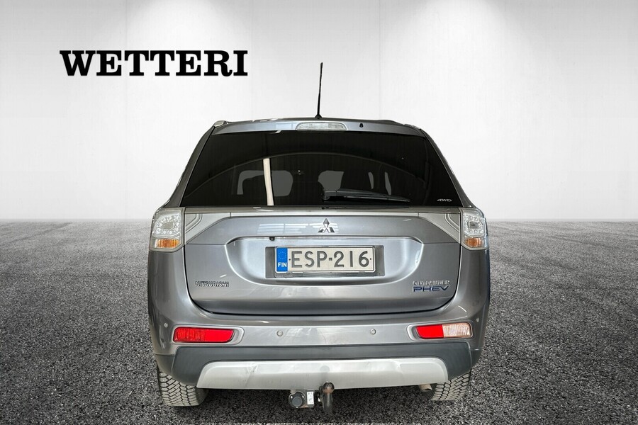 Mitsubishi Outlander PHEV vaihtoauto