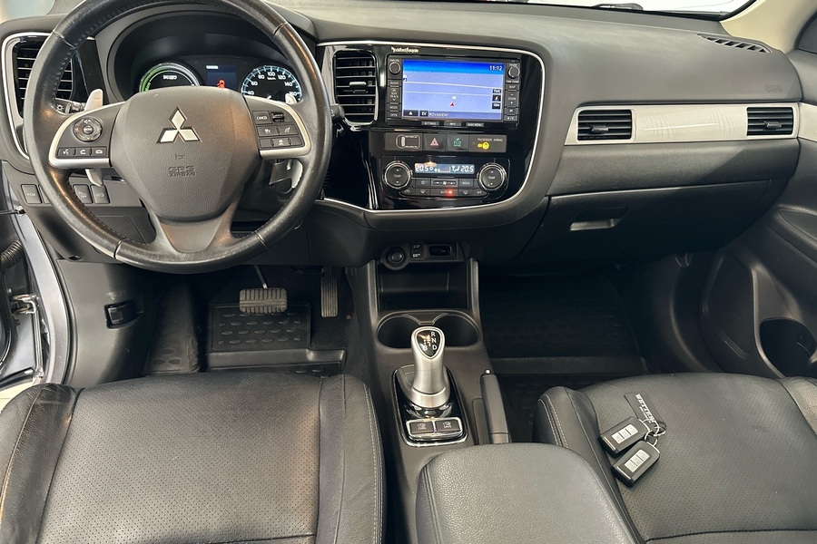 Mitsubishi Outlander PHEV vaihtoauto