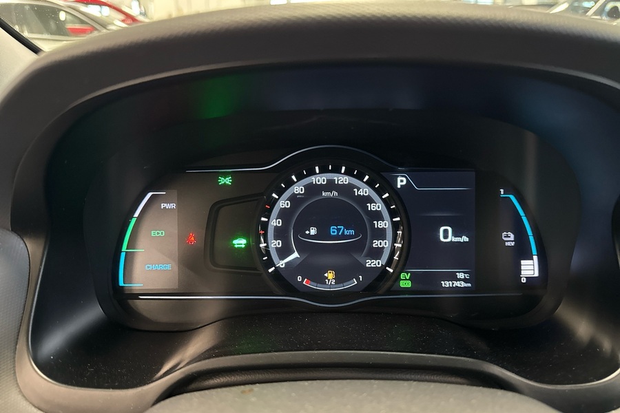 Hyundai IONIQ plug-in vaihtoauto