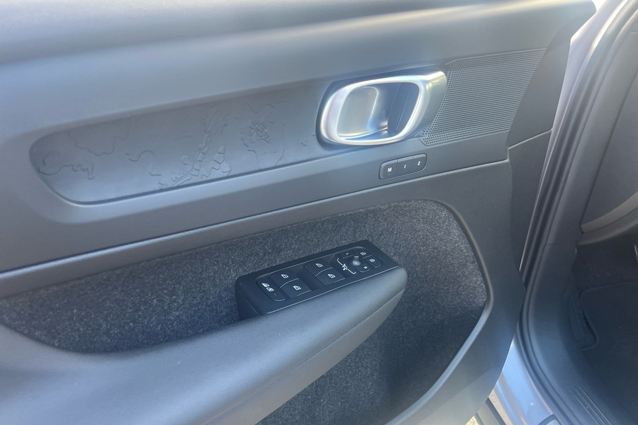 Volvo EX40 vaihtoauto